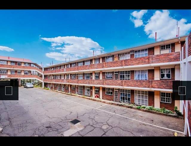2 BEDROOM APARTMENT FOR SALE IN FLORIDA